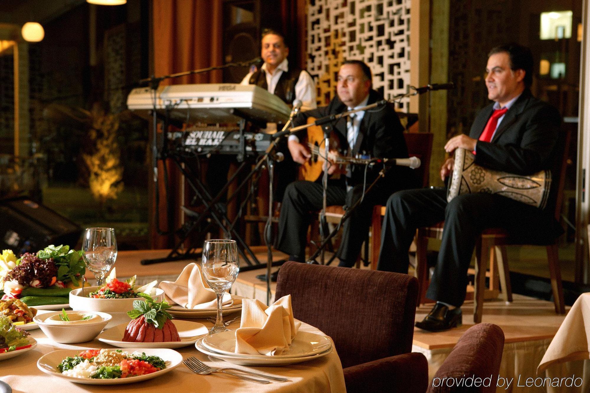 Erbil Rotana酒店 餐厅 照片